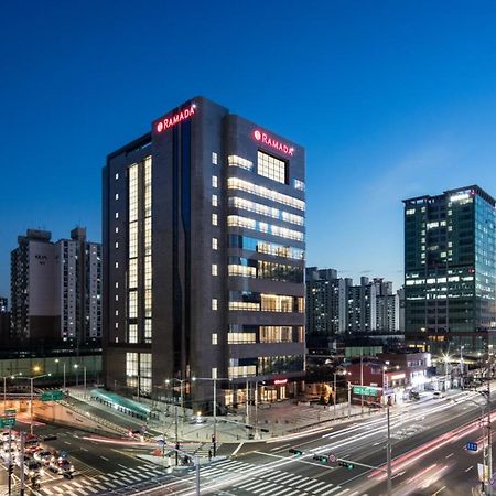 Ramada By Wyndham Seoul Sindorim Hotel Екстериор снимка